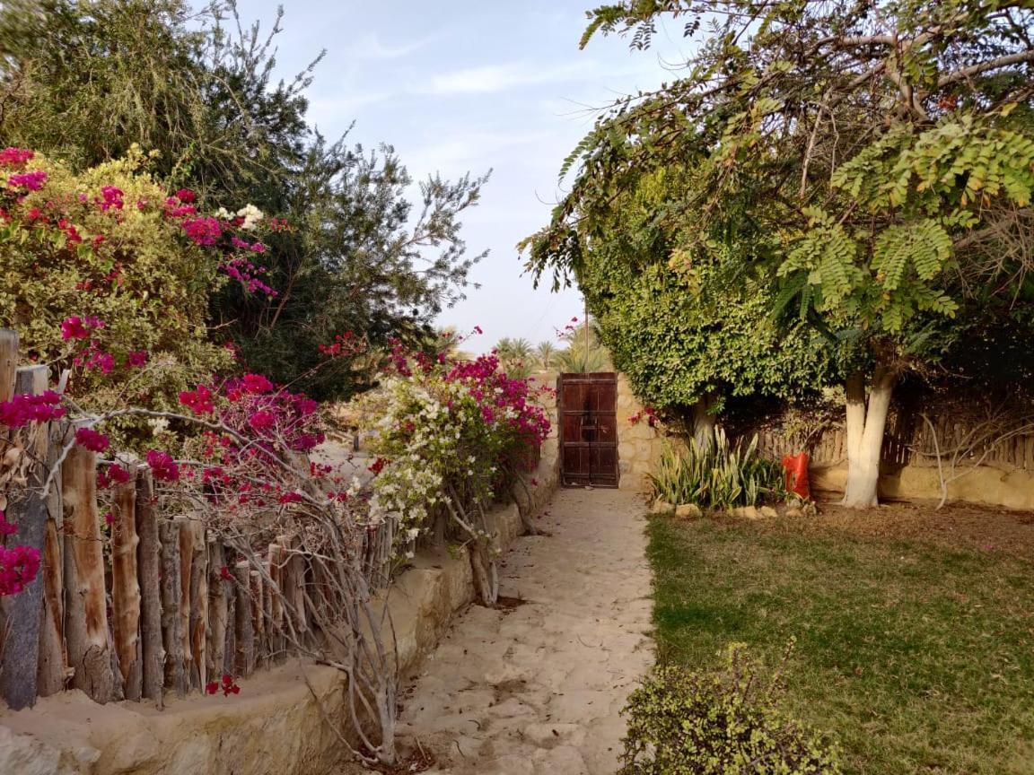 Tunis Lake View ‘Izbat an Nāmūs Kültér fotó